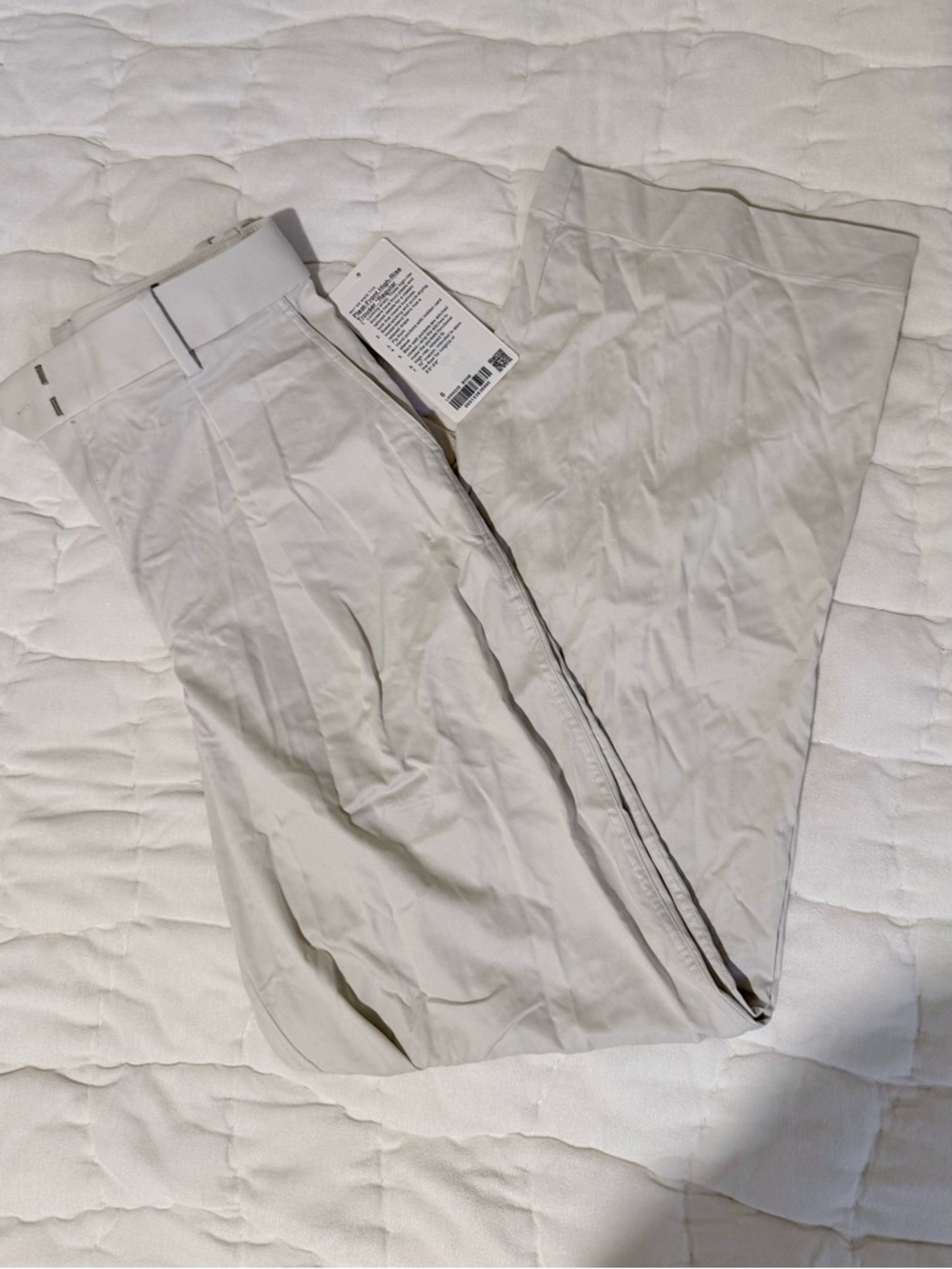 Lululemon Athletica Pleat-Front High-Rise Trouser Regular Bone Color Size 6